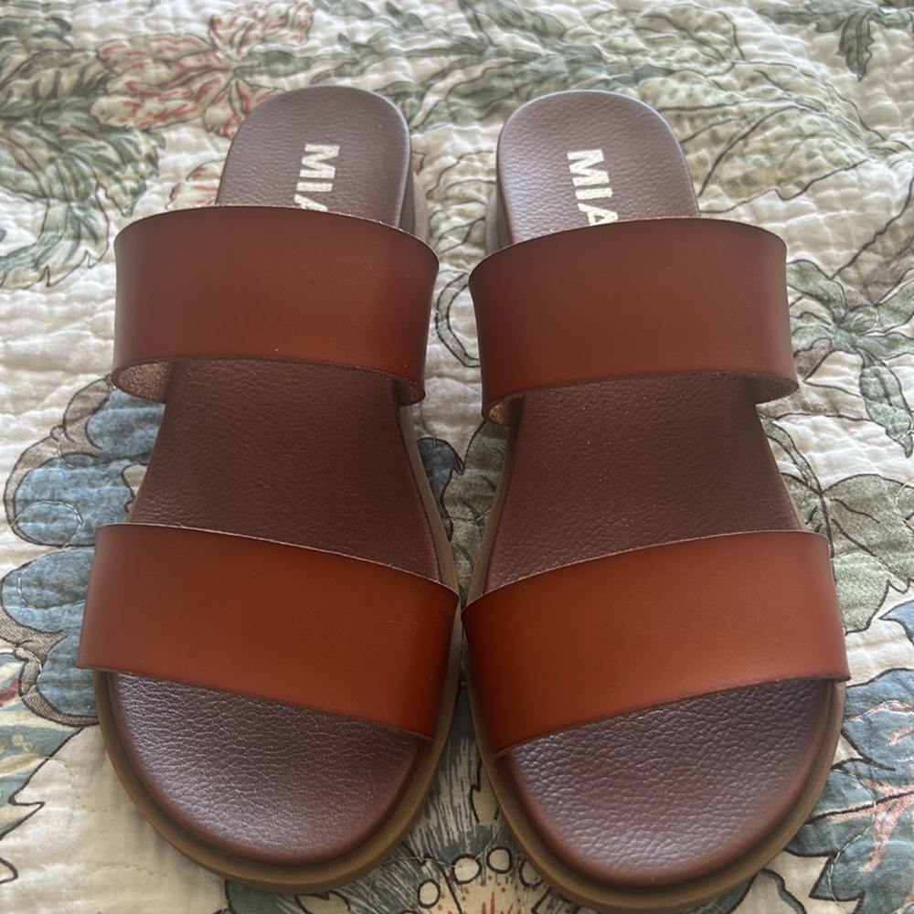 MIA sandals - Picture 4 of 4
